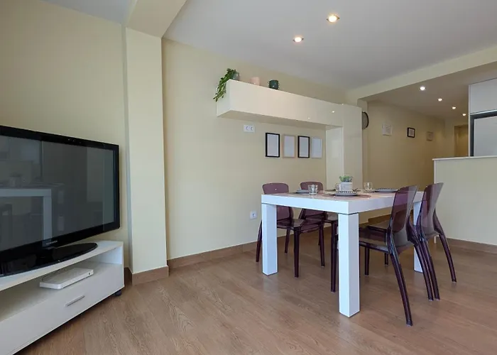 Roquet Rooftop Heart Of * בנידורם