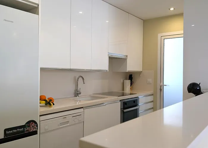 Roquet Rooftop Heart Of בנידורם